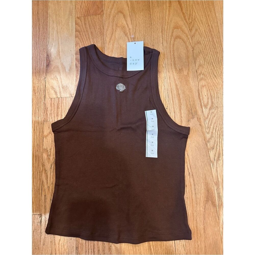Seashell Medium Tank Ribbed Cocoa Brown - Picture 2 of 2